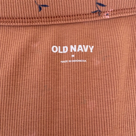 OLD NAVY BROWN RIBBED TEE SIZE MEDIUM - Picture 5 of 5